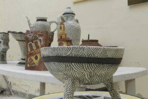 Ceramista camagüeyano aporta obras para decorar el hogar e instalaciones turísticas