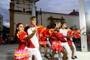 Aires de Bahía: ángeles del canto y la danza