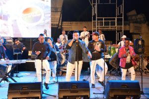 Orquesta Maravilla de Florida en gira por barrios de Camagüey