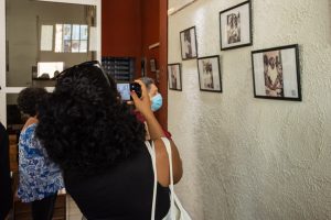 Camagüeyanos dedican expo de fotografía a Nicolás Guillén