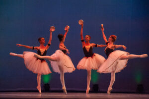 Acciones por el 55 aniversario del Ballet de Camagüey