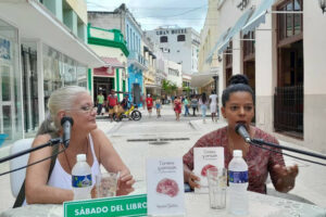 Poemas del camagüeyano Nicolás Guillén durante Sábado del Libro