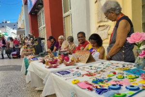 Mostró diversos productos y servicios la Feria Arte Plaza en Camagüey
