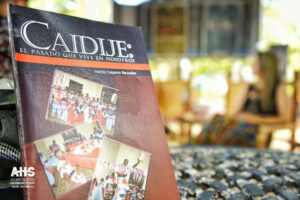 Caidije: un libro para rescatar un grupo