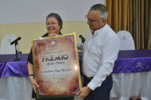 Mereció Vivian Más Sarabia Premio Alarife Público 2025 en Camagüey